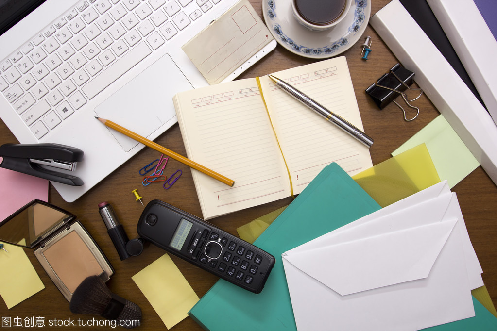 高效办公的基石 全面解析办公室桌上用品与设备耗材